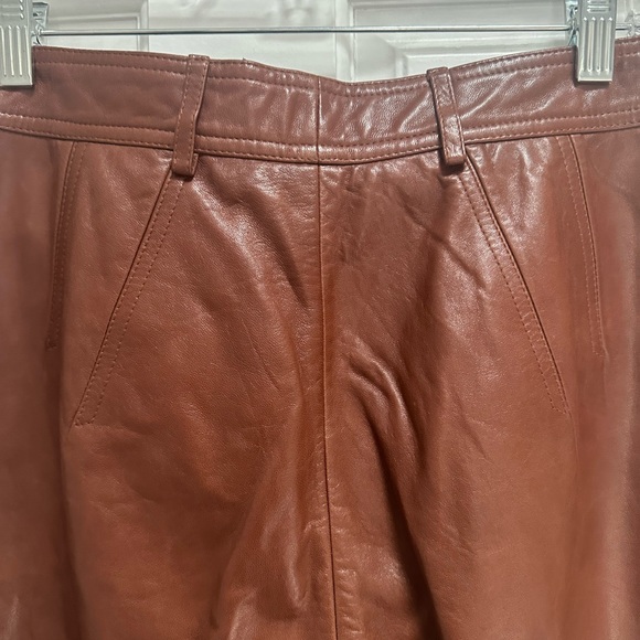 Immaculate ESCADA genuine leather pants, size 38. - Picture 6 of 9